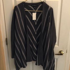 DEREK HEART NWT gray stripe cardigan Medium JR.